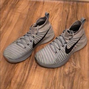 Nike Free Train Force Flyknit